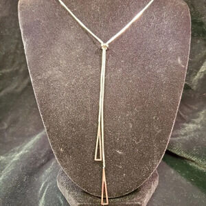 0239. 925 Sterling Silver ~ Lariet ~ Adjustable ! 💝💋😻💖